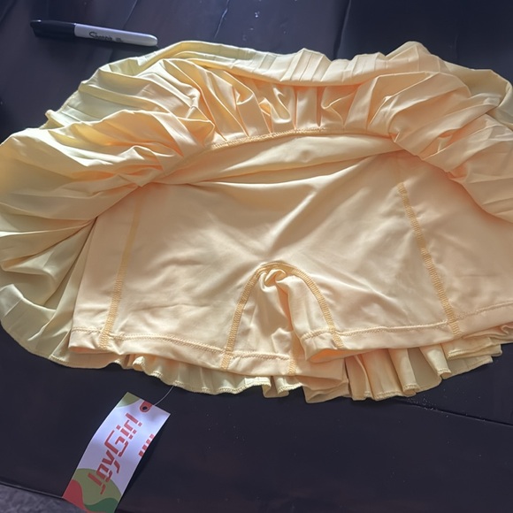 Women’s athletic skirt - Picture 2 of 2